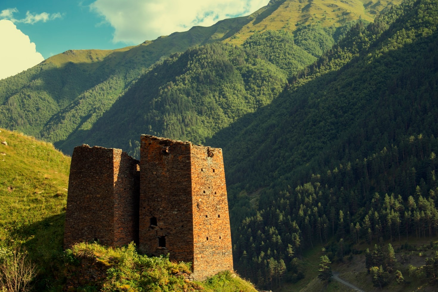 Exploring the Picturesque Village of Giethoorn